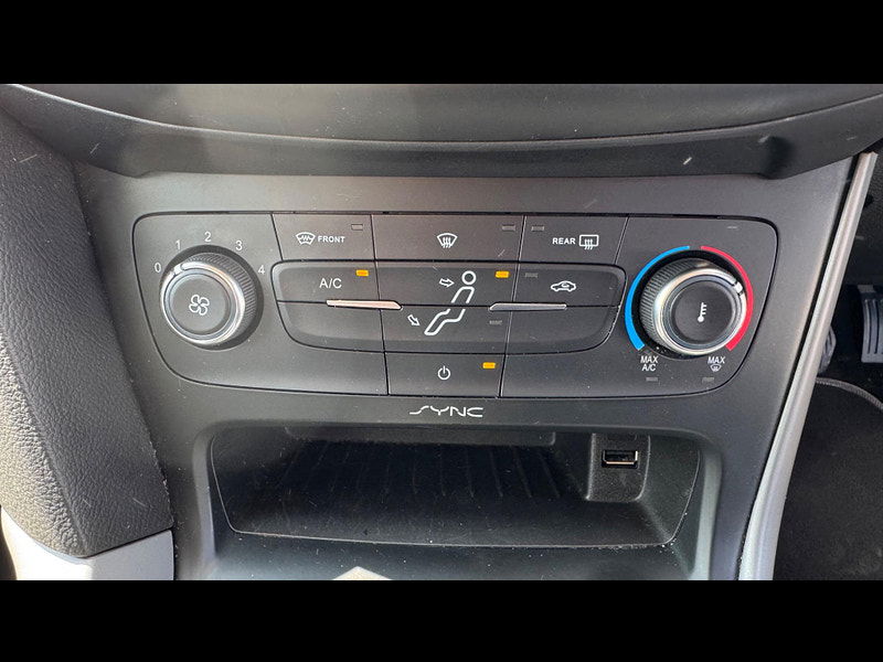 Ford Focus 1.0T EcoBoost Zetec Euro 6 (s/s) 5dr 5dr Manual 2025