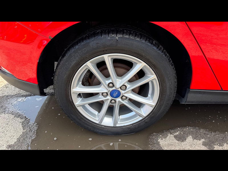 Ford Focus 1.0T EcoBoost Zetec Euro 6 (s/s) 5dr 5dr Manual 2025