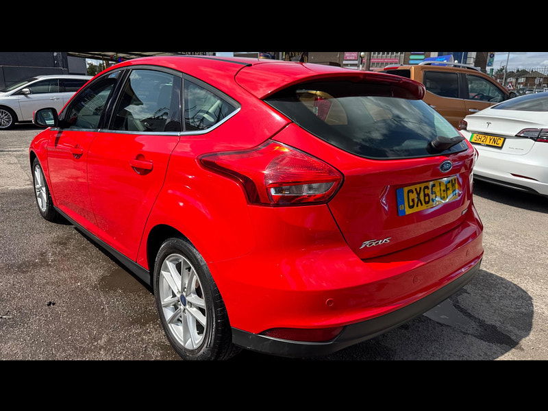 Ford Focus 1.0T EcoBoost Zetec Euro 6 (s/s) 5dr 5dr Manual 2025