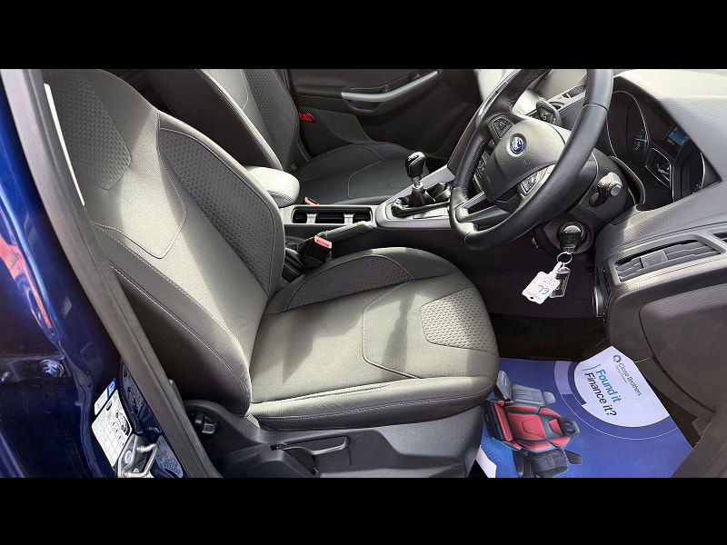 Ford Focus 1.0T EcoBoost Zetec Hatchback 5dr Petrol Manual Euro 6 (s/s) (125 ps) 5dr Manual 2026