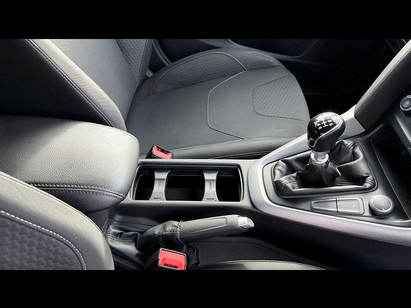 Ford Focus 1.0T EcoBoost Zetec Hatchback 5dr Petrol Manual Euro 6 (s/s) (125 ps) 5dr Manual 2026