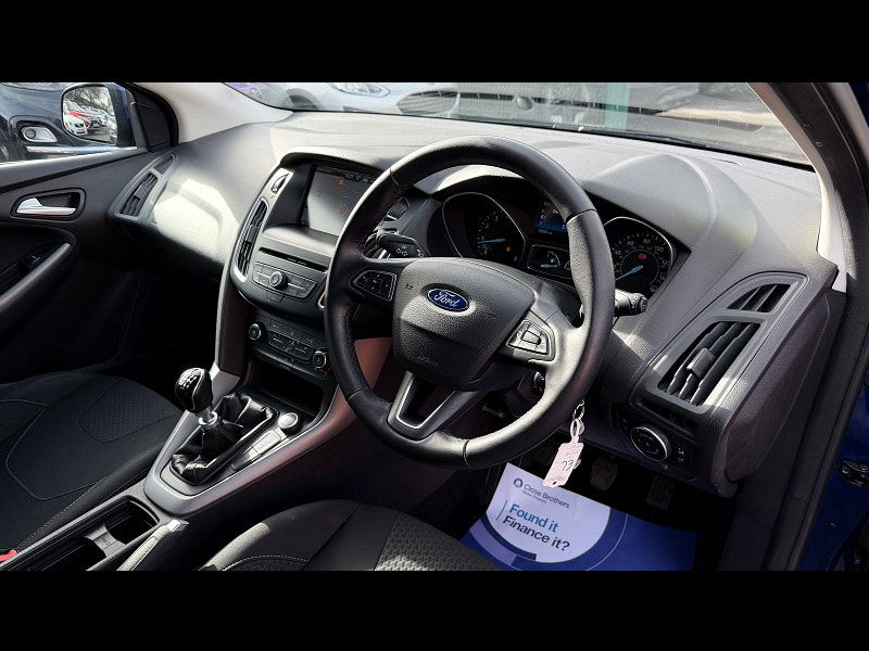 Ford Focus 1.0T EcoBoost Zetec Hatchback 5dr Petrol Manual Euro 6 (s/s) (125 ps) 5dr Manual 2026