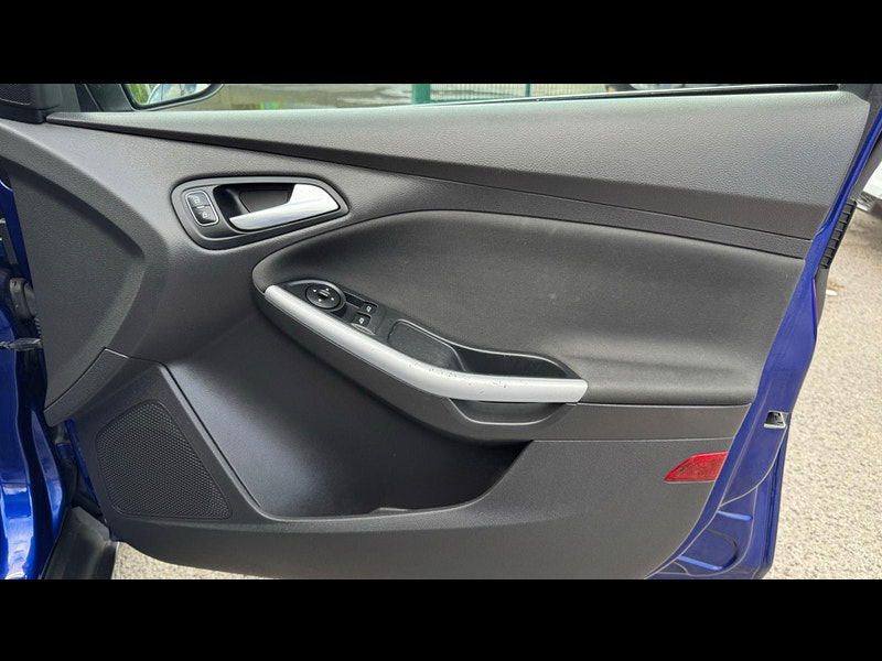 Ford Focus 1.5 TDCi Zetec Euro 6 (s/s) 5dr 5dr Manual 2025
