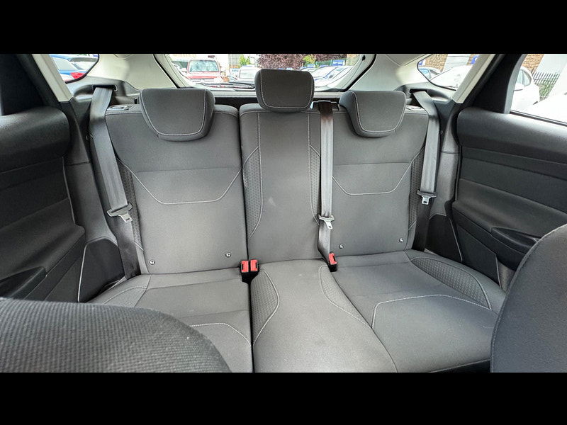 Ford Focus 1.5 TDCi Zetec Euro 6 (s/s) 5dr 5dr Manual 2025