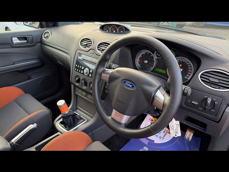 Ford Focus 2.5 SIV ST-2 Hatchback 3dr Petrol Manual (224 g/km, 221 bhp) 3dr Manual 2026