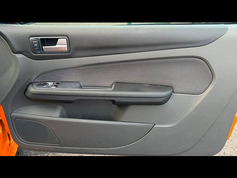 Ford Focus 2.5 SIV ST-2 Hatchback 3dr Petrol Manual (224 g/km, 221 bhp) 3dr Manual 2026