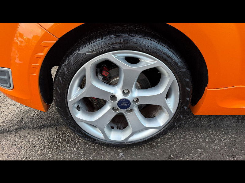 Ford Focus 2.5 SIV ST-2 Hatchback 3dr Petrol Manual (224 g/km, 221 bhp) 3dr Manual 2026