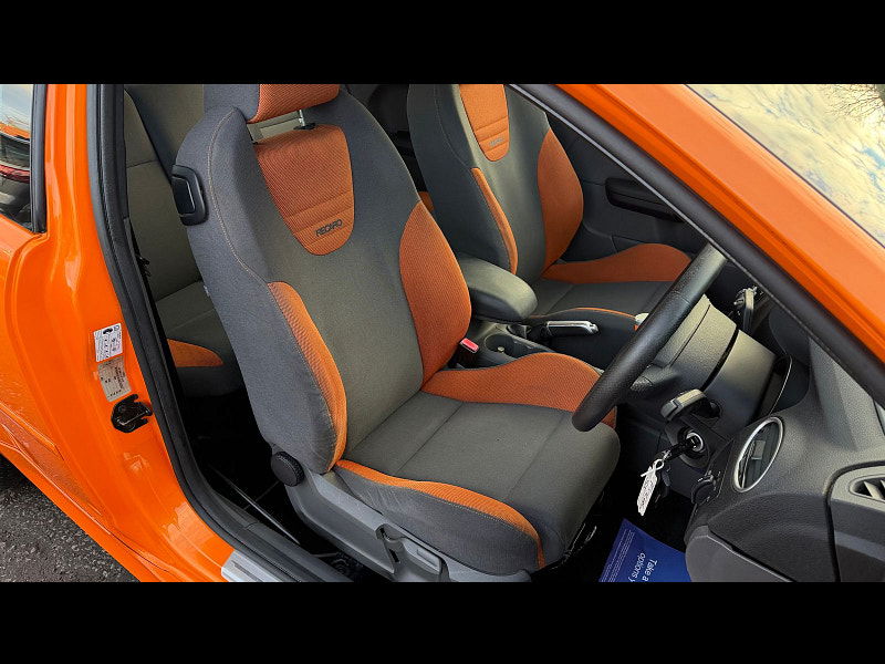 Ford Focus 2.5 SIV ST-2 Hatchback 3dr Petrol Manual (224 g/km, 221 bhp) 3dr Manual 2026