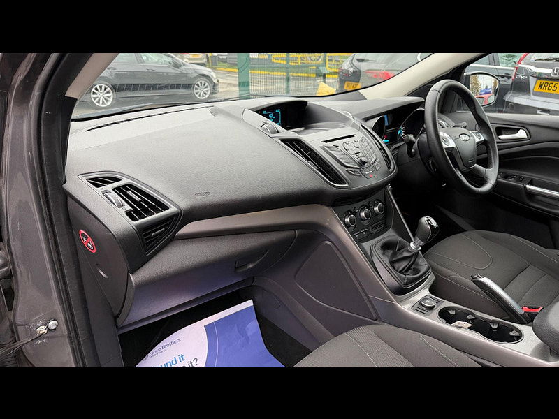 Ford Kuga 2.0 TDCi Zetec 2WD Euro 5 5dr 5dr Manual 2025