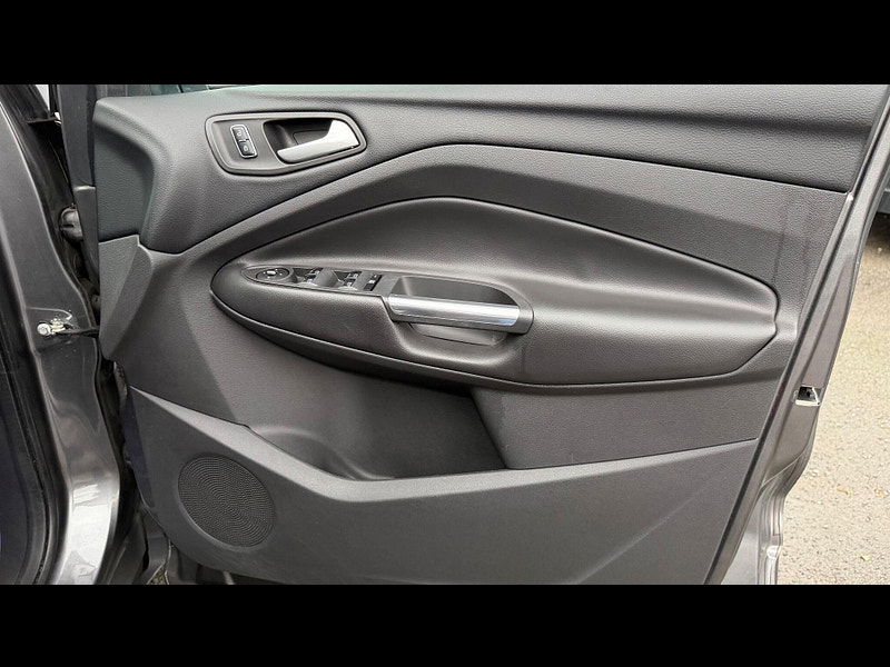 Ford Kuga 2.0 TDCi Zetec 2WD Euro 5 5dr 5dr Manual 2025