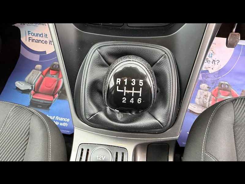 Ford Kuga 2.0 TDCi Zetec 2WD Euro 5 5dr 5dr Manual 2025