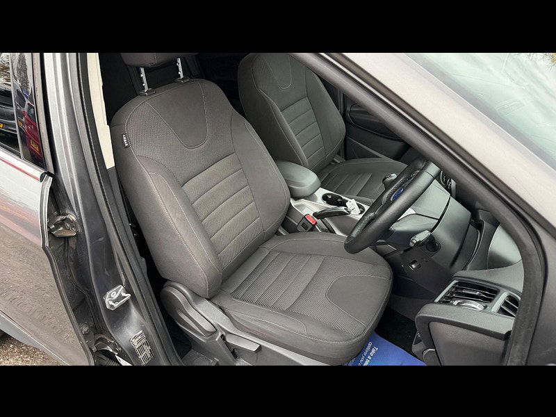 Ford Kuga 2.0 TDCi Zetec 2WD Euro 5 5dr 5dr Manual 2025