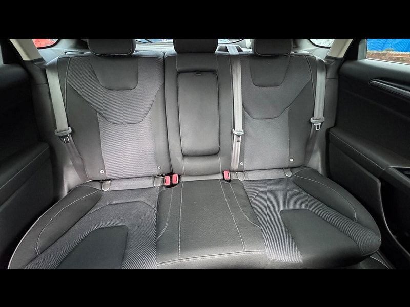 Ford Mondeo 2.0 TDCi Titanium Euro 6 (s/s) 5dr 5dr Manual 2025