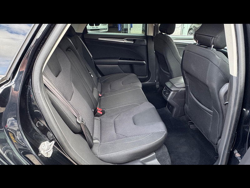 Ford Mondeo 2.0 TDCi Titanium Euro 6 (s/s) 5dr 5dr Manual 2025