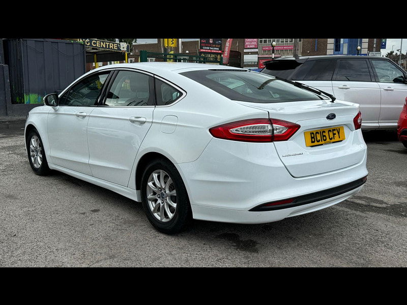 Ford Mondeo 2.0 TDCi Zetec Euro 6 (s/s) 5dr 5dr Manual 2024