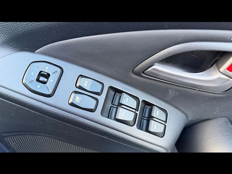 Hyundai IX35 1.6 GDi Style SUV 5dr Petrol Manual Euro 5 (135 ps) 5dr Manual 2026