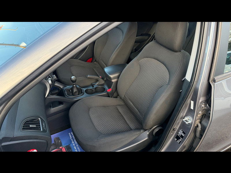 Hyundai IX35 1.6 GDi Style SUV 5dr Petrol Manual Euro 5 (135 ps) 5dr Manual 2026