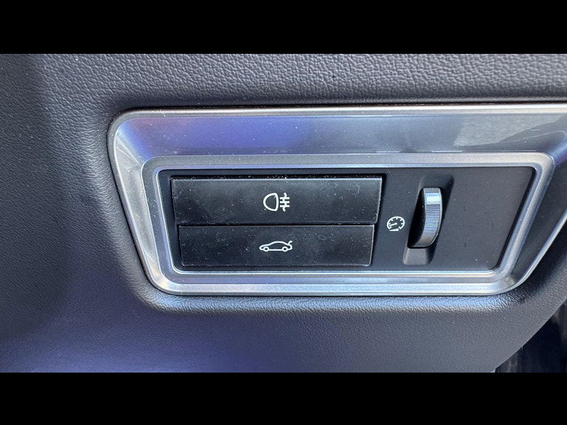 Jaguar XF 2.2d Luxury Auto Euro 5 (s/s) 4dr 4dr Automatic 2025