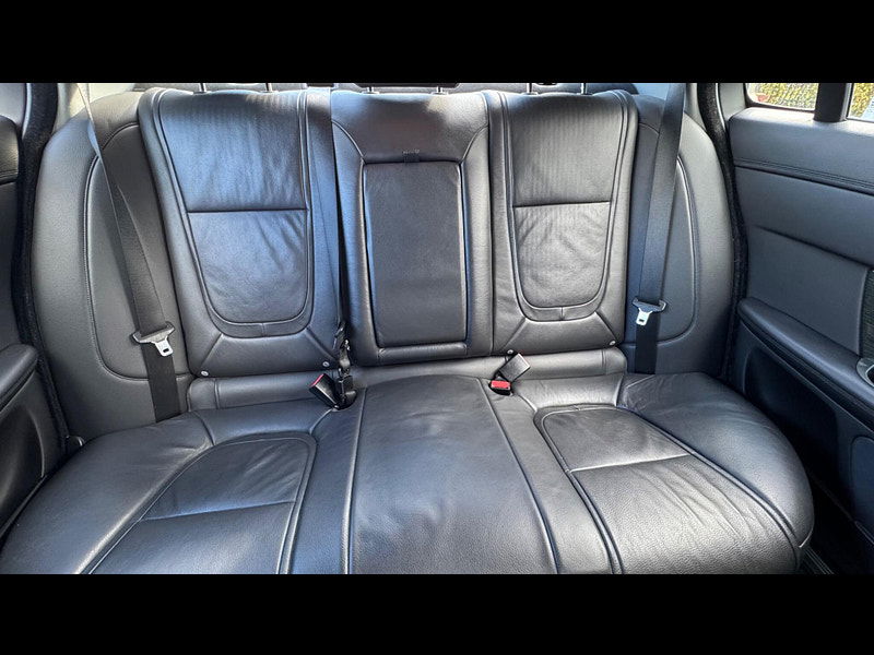 Jaguar XF 2.2d Luxury Auto Euro 5 (s/s) 4dr 4dr Automatic 2025