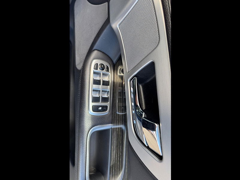 Jaguar XF 2.2d Luxury Auto Euro 5 (s/s) 4dr 4dr Automatic 2025