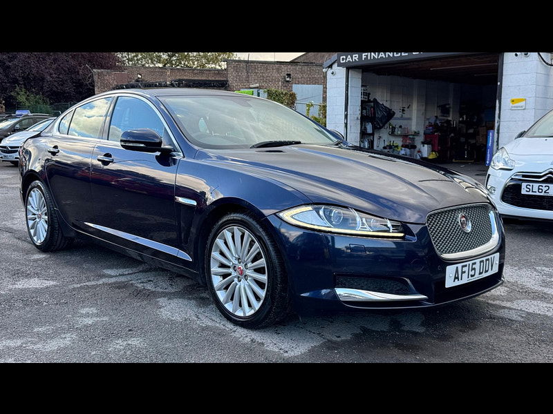 Jaguar XF 2.2d Luxury Auto Euro 5 (s/s) 4dr 4dr Automatic 2025