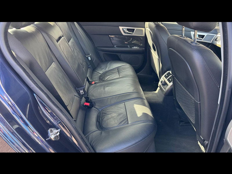 Jaguar XF 2.2d Luxury Auto Euro 5 (s/s) 4dr 4dr Automatic 2025