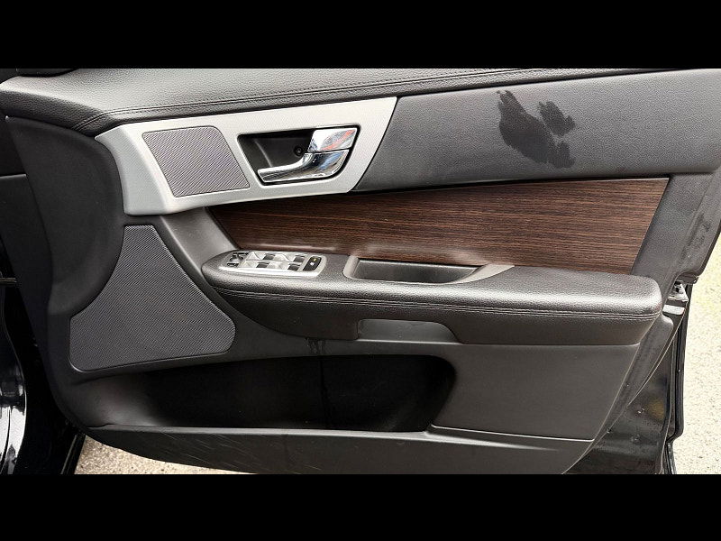 Jaguar XF 2.2d Luxury Saloon 4dr Diesel Auto Euro 5 (s/s) (163 ps) 4dr Automatic 2026