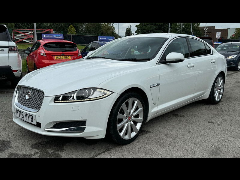 Jaguar XF 2.2d Portfolio Auto Euro 5 (s/s) 4dr 4dr Automatic 2024