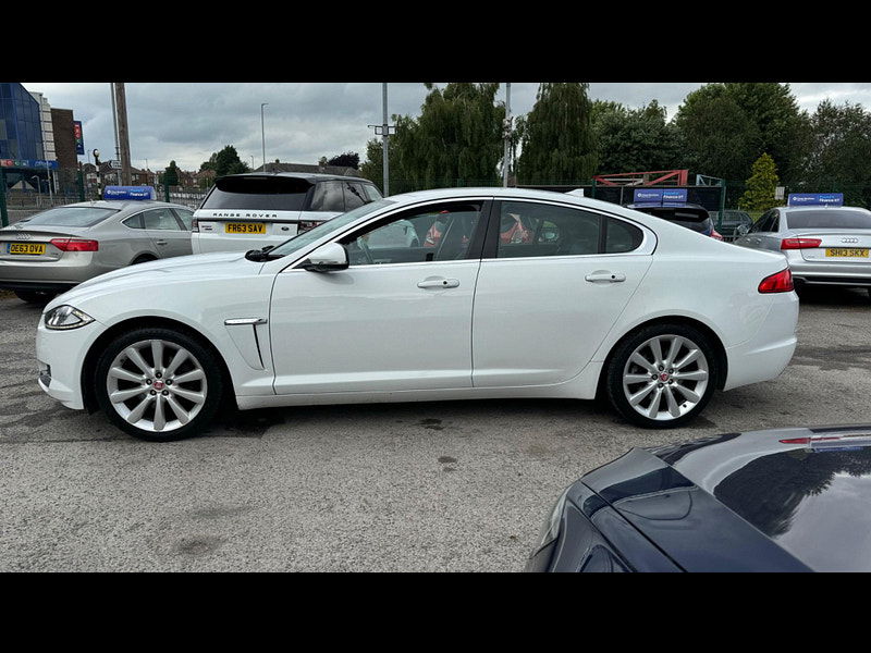 Jaguar XF 2.2d Portfolio Auto Euro 5 (s/s) 4dr 4dr Automatic 2024