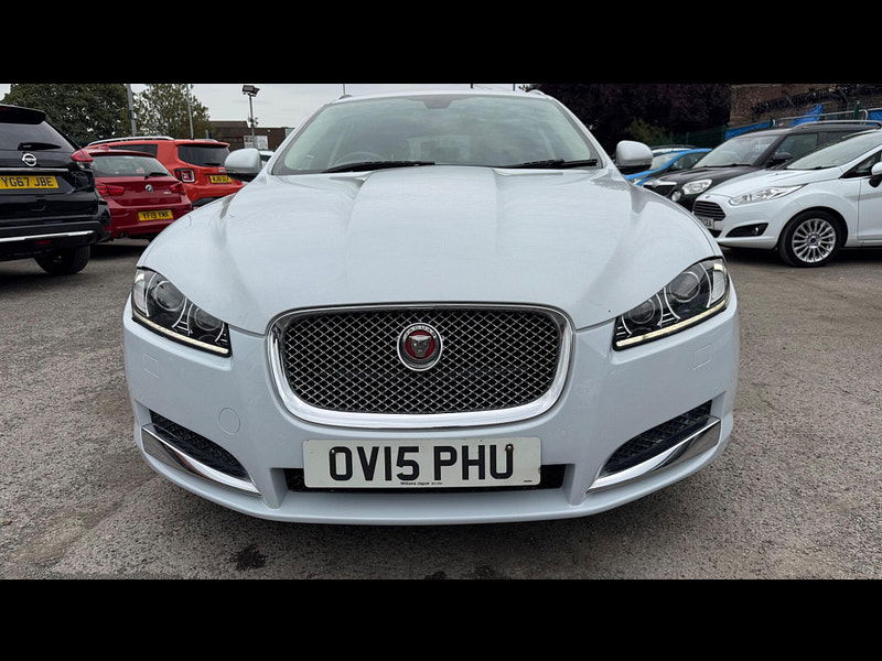 Jaguar XF 2.2d Portfolio Sportbrake Auto Euro 5 (s/s) 5dr 5dr Automatic 2025