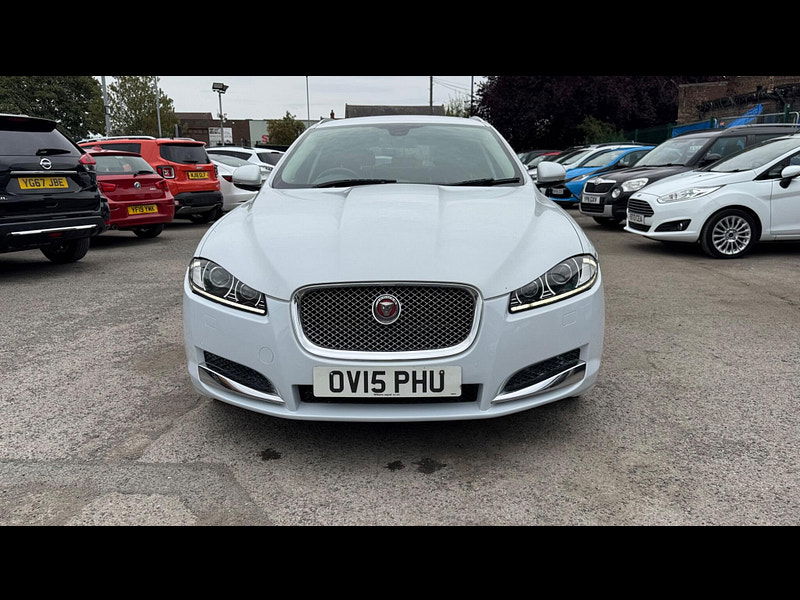 Jaguar XF 2.2d Portfolio Sportbrake Auto Euro 5 (s/s) 5dr 5dr Automatic 2025