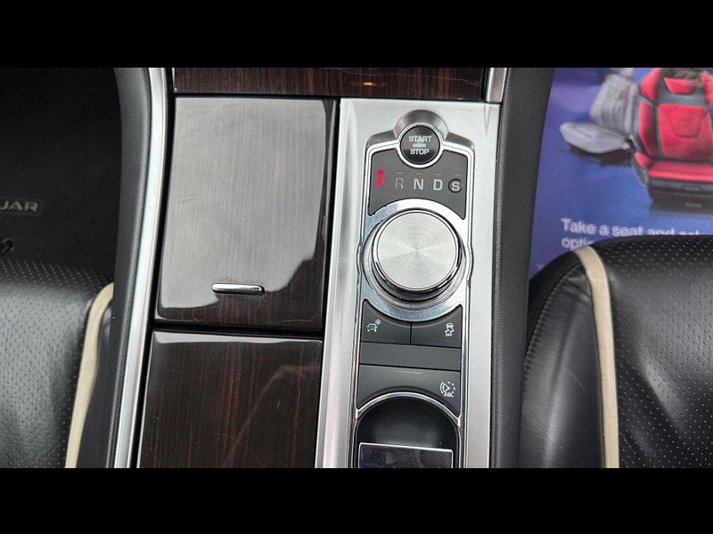Jaguar XF 2.2d Portfolio Sportbrake Auto Euro 5 (s/s) 5dr 5dr Automatic 2025