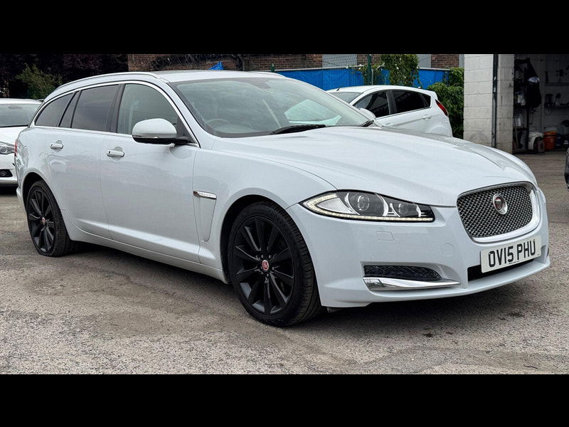Jaguar XF 2.2d Portfolio Sportbrake Auto Euro 5 (s/s) 5dr 5dr Automatic 2025