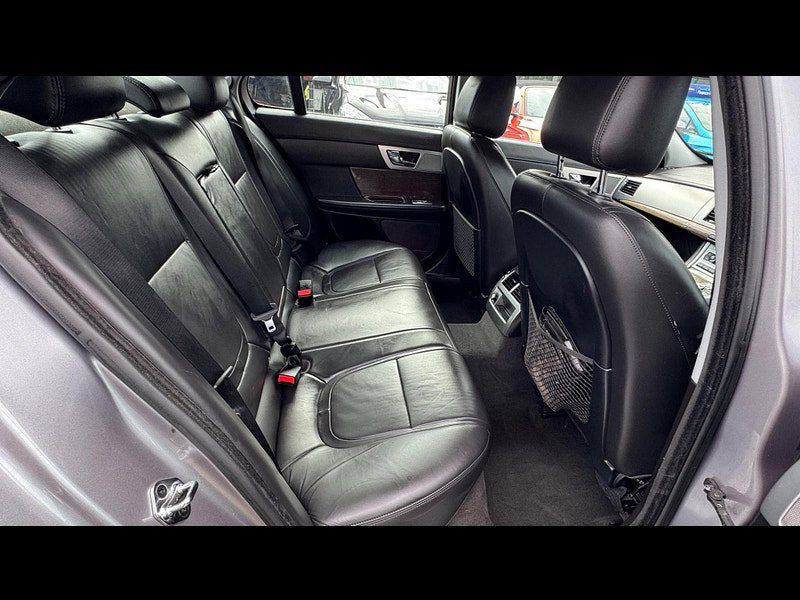 Jaguar XF 2.2d Premium Luxury Auto Euro 5 (s/s) 4dr 4dr Automatic 2024