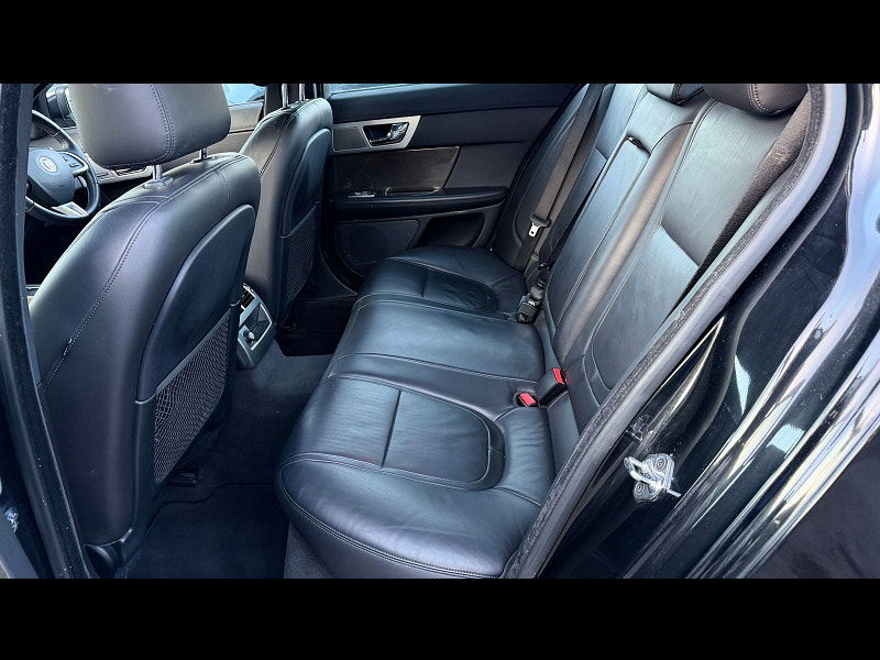 Jaguar XF 2.2d Premium Luxury Saloon 4dr Diesel Auto Euro 5 (s/s) (200 ps) 4dr Automatic 2026