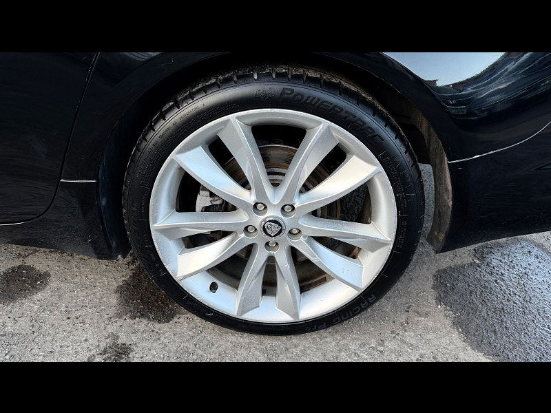 Jaguar XF 2.2d Premium Luxury Saloon 4dr Diesel Auto Euro 5 (s/s) (200 ps) 4dr Automatic 2026