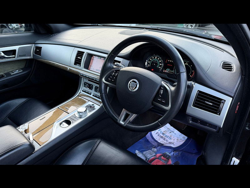 Jaguar XF 2.2d Premium Luxury Saloon 4dr Diesel Auto Euro 5 (s/s) (200 ps) 4dr Automatic 2026