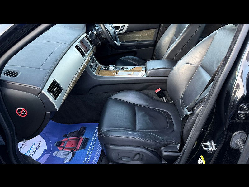 Jaguar XF 2.2d Premium Luxury Saloon 4dr Diesel Auto Euro 5 (s/s) (200 ps) 4dr Automatic 2026