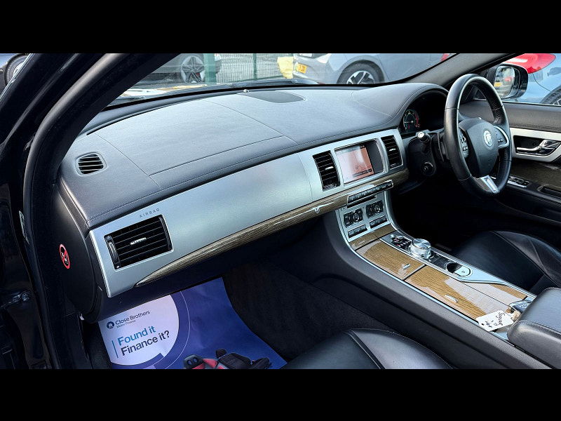 Jaguar XF 2.2d Premium Luxury Saloon 4dr Diesel Auto Euro 5 (s/s) (200 ps) 4dr Automatic 2026