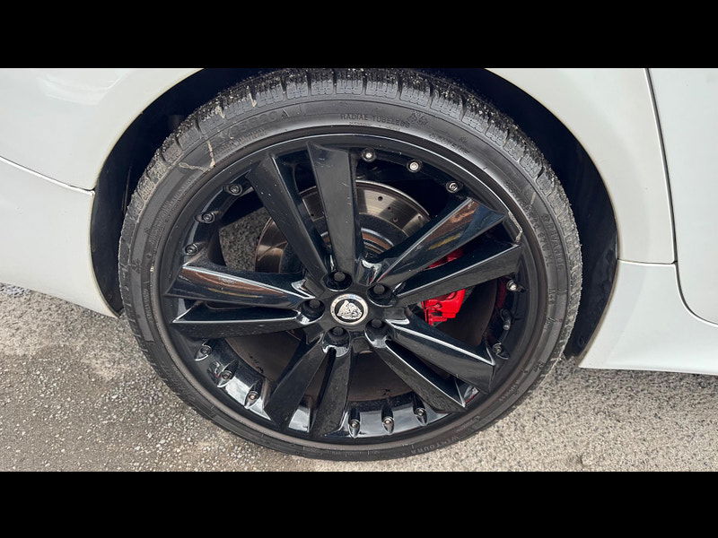 Jaguar XF 3.0d S V6 Portfolio Auto Euro 5 (s/s) 4dr 4dr Automatic 2025