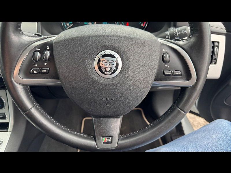 Jaguar XF 3.0d S V6 Portfolio Auto Euro 5 (s/s) 4dr 4dr Automatic 2025