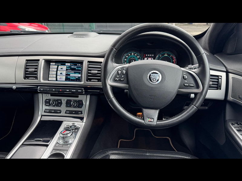 Jaguar XF 3.0d S V6 Portfolio Auto Euro 5 (s/s) 4dr 4dr Automatic 2025