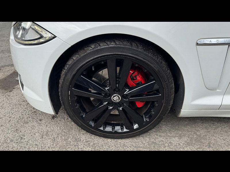 Jaguar XF 3.0d S V6 Portfolio Auto Euro 5 (s/s) 4dr 4dr Automatic 2025