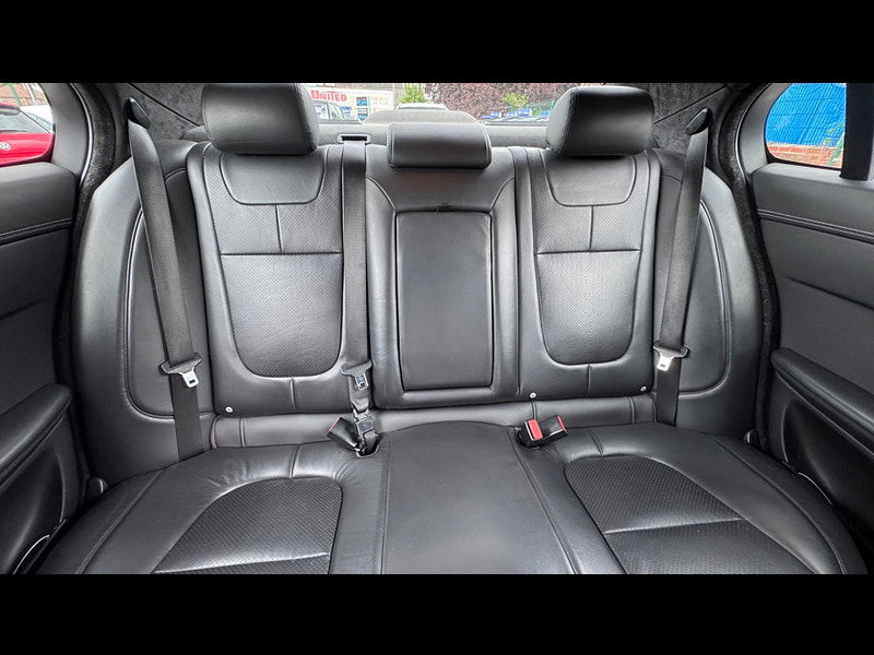 Jaguar XF 3.0d S V6 Portfolio Auto Euro 5 (s/s) 4dr 4dr Automatic 2025