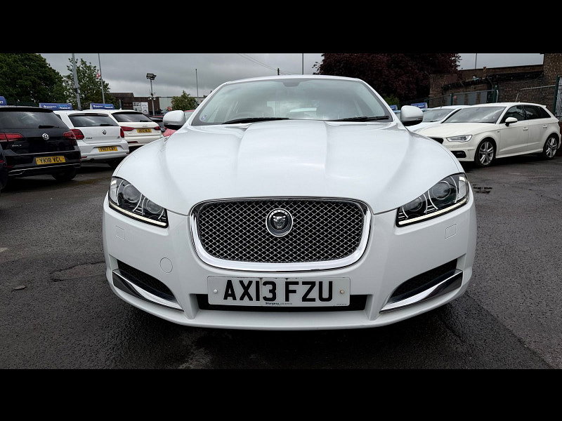 Jaguar XF 3.0d V6 Luxury Saloon 4dr Diesel Auto Euro 5 (s/s) (240 ps) 4dr Automatic 2026