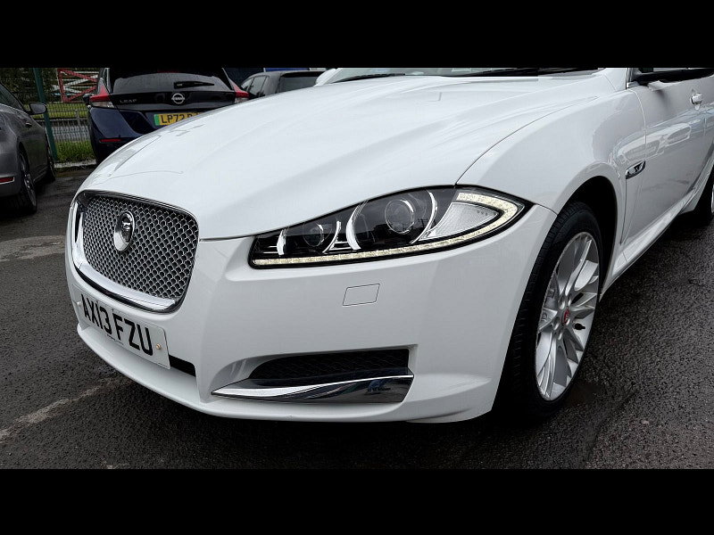 Jaguar XF 3.0d V6 Luxury Saloon 4dr Diesel Auto Euro 5 (s/s) (240 ps) 4dr Automatic 2026