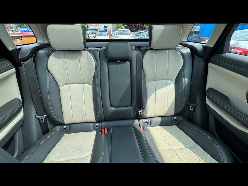 Land Rover Range Rover Evoque 2.0 eD4 SE Tech FWD Euro 6 (s/s) 5dr 5dr Manual 2025