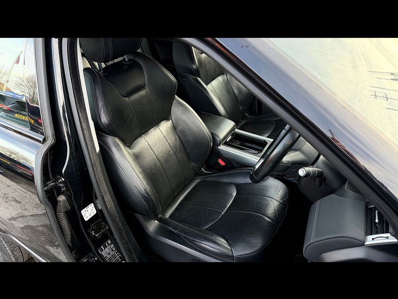 Land Rover Range Rover Evoque 2.0 TD4 SE Tech SUV 5dr Diesel Manual 4WD Euro 6 (s/s) (180 ps) 5dr Manual 2026