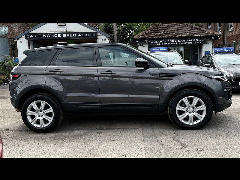 Land Rover Range Rover Evoque 2.0 TD4 SE Tech SUV 5dr Diesel Manual 4WD Euro 6 (s/s) (180 ps) 5dr Manual 2026