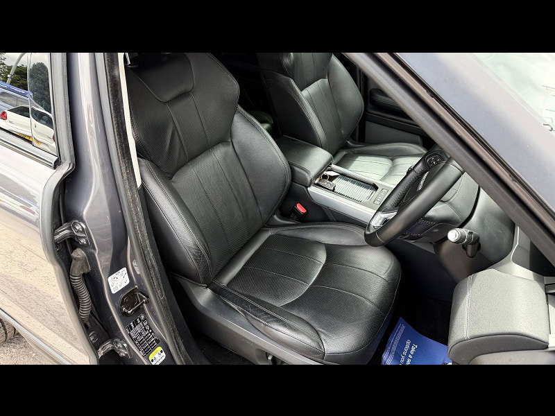 Land Rover Range Rover Evoque 2.0 TD4 SE Tech SUV 5dr Diesel Manual 4WD Euro 6 (s/s) (180 ps) 5dr Manual 2026